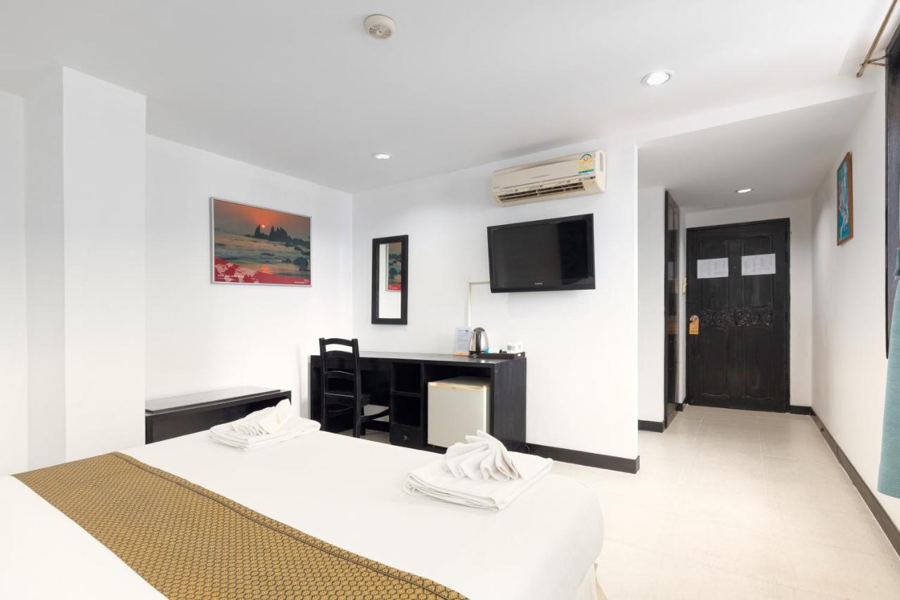Noble House - 200 Meters Patong Beach Phuket Ruang foto