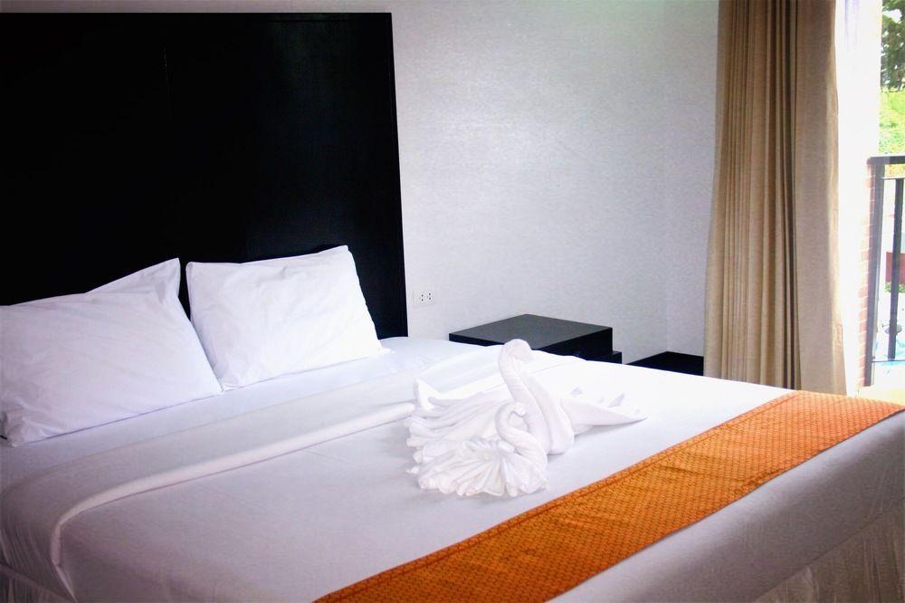 Noble House - 200 Meters Patong Beach Phuket Bagian luar foto